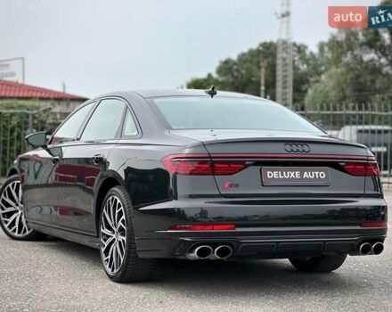 Черный Ауди С8, объемом двигателя 4 л и пробегом 43 тыс. км за 115500 $, фото 153 на Automoto.ua