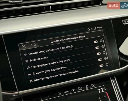 Черный Ауди С8, объемом двигателя 4 л и пробегом 43 тыс. км за 115500 $, фото 82 на Automoto.ua