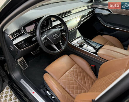 Чорний Ауді S8, об'ємом двигуна 4 л та пробігом 115 тис. км за 88900 $, фото 34 на Automoto.ua