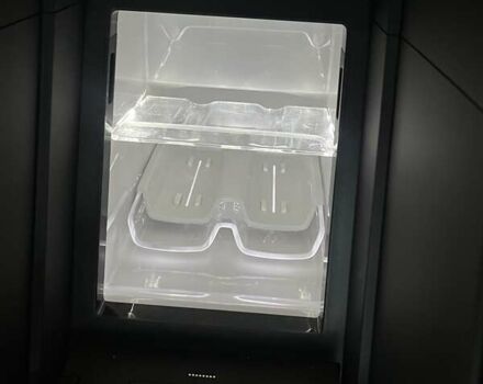 Черный Ауди С8, объемом двигателя 4 л и пробегом 53 тыс. км за 136465 $, фото 39 на Automoto.ua