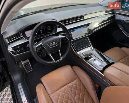 Чорний Ауді S8, об'ємом двигуна 4 л та пробігом 115 тис. км за 88900 $, фото 33 на Automoto.ua