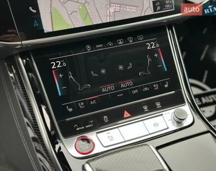 Черный Ауди С8, объемом двигателя 4 л и пробегом 43 тыс. км за 115500 $, фото 64 на Automoto.ua