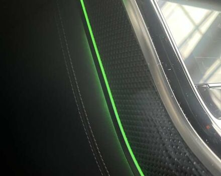 Черный Ауди С8, объемом двигателя 4 л и пробегом 53 тыс. км за 136465 $, фото 63 на Automoto.ua