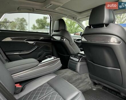 Черный Ауди С8, объемом двигателя 4 л и пробегом 43 тыс. км за 115500 $, фото 145 на Automoto.ua