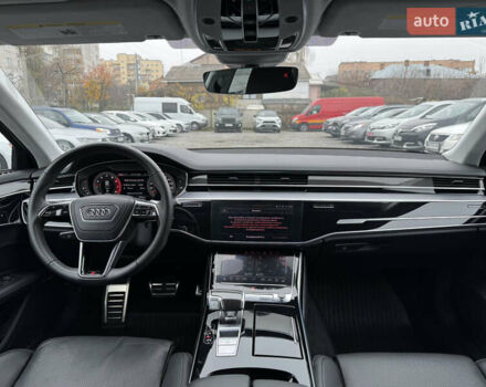 Черный Ауди С8, объемом двигателя 4 л и пробегом 43 тыс. км за 114000 $, фото 21 на Automoto.ua