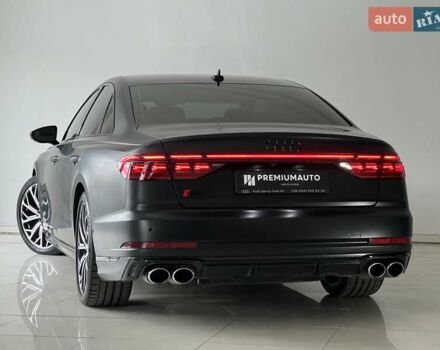 Черный Ауди С8, объемом двигателя 4 л и пробегом 90 тыс. км за 97000 $, фото 6 на Automoto.ua