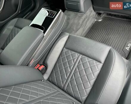 Черный Ауди С8, объемом двигателя 4 л и пробегом 43 тыс. км за 115500 $, фото 114 на Automoto.ua