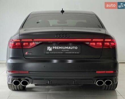 Черный Ауди С8, объемом двигателя 4 л и пробегом 90 тыс. км за 97000 $, фото 10 на Automoto.ua