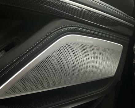 Черный Ауди С8, объемом двигателя 4 л и пробегом 53 тыс. км за 136465 $, фото 48 на Automoto.ua