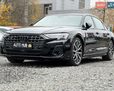 Черный Ауди С8, объемом двигателя 4 л и пробегом 43 тыс. км за 114000 $, фото 6 на Automoto.ua