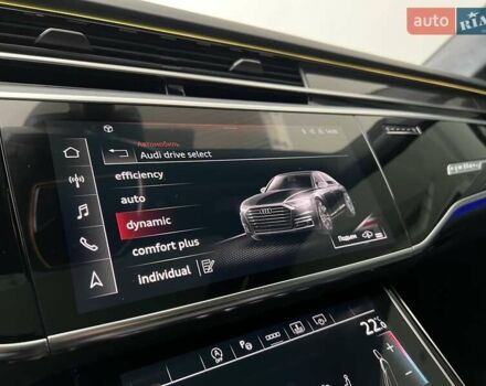 Черный Ауди С8, объемом двигателя 4 л и пробегом 90 тыс. км за 97000 $, фото 31 на Automoto.ua