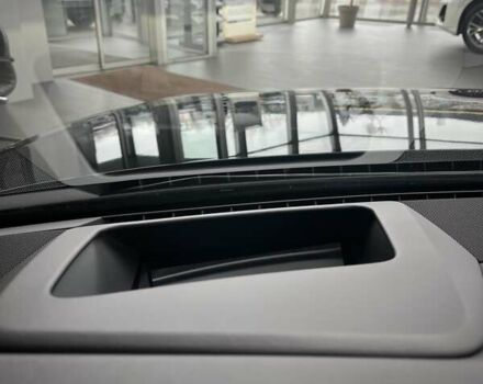 Черный Ауди С8, объемом двигателя 4 л и пробегом 53 тыс. км за 136465 $, фото 58 на Automoto.ua