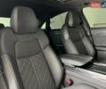 Черный Ауди С8, объемом двигателя 4 л и пробегом 85 тыс. км за 99000 $, фото 26 на Automoto.ua