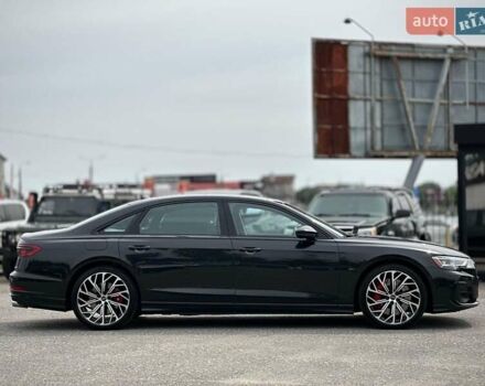Черный Ауди С8, объемом двигателя 4 л и пробегом 43 тыс. км за 115500 $, фото 16 на Automoto.ua