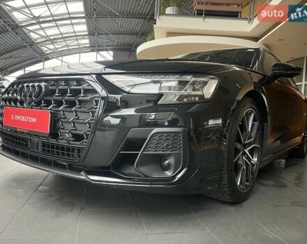 Черный Ауди С8, объемом двигателя 4 л и пробегом 53 тыс. км за 136465 $, фото 5 на Automoto.ua