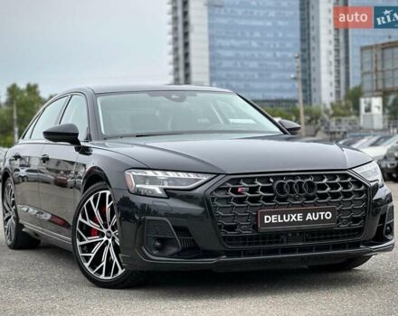 Черный Ауди С8, объемом двигателя 4 л и пробегом 43 тыс. км за 115500 $, фото 150 на Automoto.ua