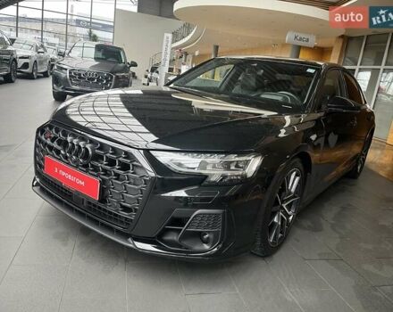 Черный Ауди С8, объемом двигателя 4 л и пробегом 53 тыс. км за 136465 $, фото 1 на Automoto.ua