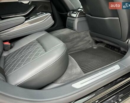 Черный Ауди С8, объемом двигателя 4 л и пробегом 43 тыс. км за 115500 $, фото 116 на Automoto.ua