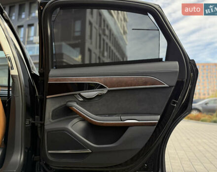 Чорний Ауді S8, об'ємом двигуна 4 л та пробігом 115 тис. км за 88900 $, фото 60 на Automoto.ua