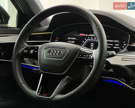 Черный Ауди С8, объемом двигателя 4 л и пробегом 90 тыс. км за 97000 $, фото 14 на Automoto.ua