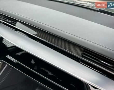 Черный Ауди С8, объемом двигателя 4 л и пробегом 43 тыс. км за 115500 $, фото 111 на Automoto.ua