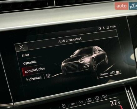 Черный Ауди С8, объемом двигателя 4 л и пробегом 43 тыс. км за 115500 $, фото 79 на Automoto.ua