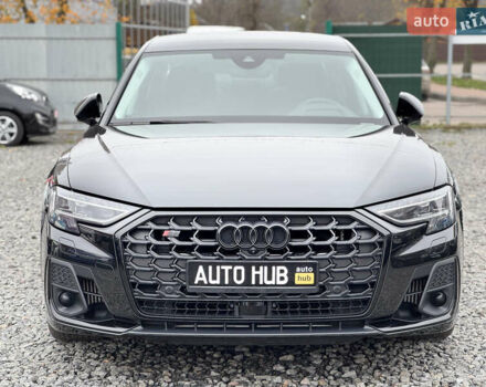 Черный Ауди С8, объемом двигателя 4 л и пробегом 43 тыс. км за 114000 $, фото 3 на Automoto.ua