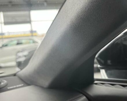 Черный Ауди С8, объемом двигателя 4 л и пробегом 53 тыс. км за 136465 $, фото 52 на Automoto.ua