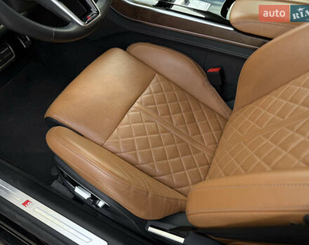 Чорний Ауді S8, об'ємом двигуна 4 л та пробігом 115 тис. км за 88900 $, фото 30 на Automoto.ua