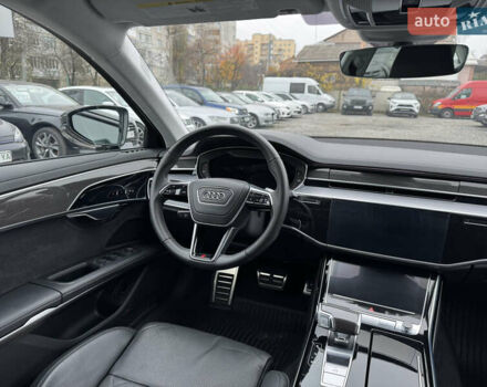 Черный Ауди С8, объемом двигателя 4 л и пробегом 43 тыс. км за 114000 $, фото 18 на Automoto.ua