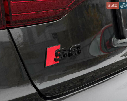 Черный Ауди С8, объемом двигателя 4 л и пробегом 43 тыс. км за 114000 $, фото 33 на Automoto.ua