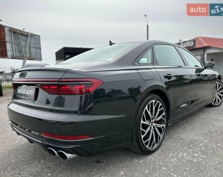 Черный Ауди С8, объемом двигателя 4 л и пробегом 43 тыс. км за 115500 $, фото 21 на Automoto.ua