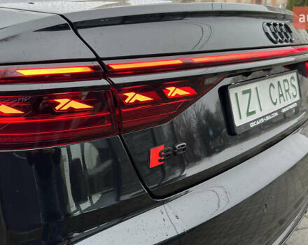 Черный Ауди С8, объемом двигателя 4 л и пробегом 46 тыс. км за 93000 $, фото 9 на Automoto.ua