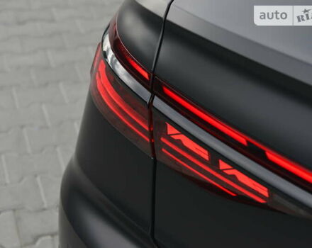 Черный Ауди С8, объемом двигателя 4 л и пробегом 16 тыс. км за 142500 $, фото 9 на Automoto.ua