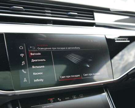 Черный Ауди С8, объемом двигателя 4 л и пробегом 16 тыс. км за 142500 $, фото 81 на Automoto.ua