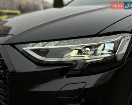Черный Ауди С8, объемом двигателя 4 л и пробегом 46 тыс. км за 93000 $, фото 11 на Automoto.ua