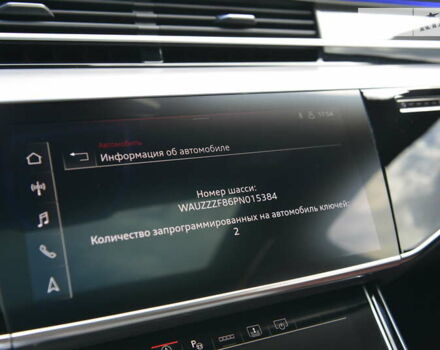 Черный Ауди С8, объемом двигателя 4 л и пробегом 16 тыс. км за 142500 $, фото 86 на Automoto.ua