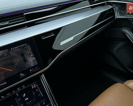 Черный Ауди С8, объемом двигателя 4 л и пробегом 46 тыс. км за 93000 $, фото 17 на Automoto.ua