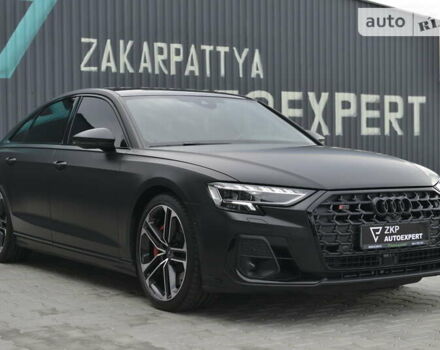 Черный Ауди С8, объемом двигателя 4 л и пробегом 16 тыс. км за 142500 $, фото 2 на Automoto.ua