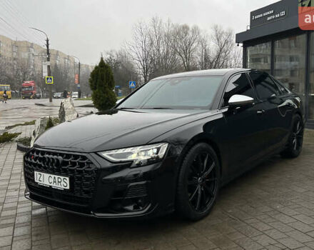 Черный Ауди С8, объемом двигателя 4 л и пробегом 46 тыс. км за 93000 $, фото 2 на Automoto.ua