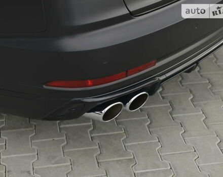 Черный Ауди С8, объемом двигателя 4 л и пробегом 16 тыс. км за 142500 $, фото 6 на Automoto.ua