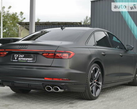 Черный Ауди С8, объемом двигателя 4 л и пробегом 16 тыс. км за 142500 $, фото 69 на Automoto.ua
