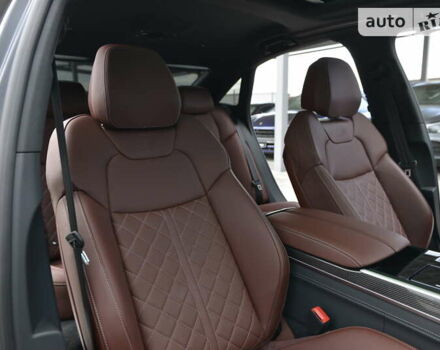 Черный Ауди С8, объемом двигателя 4 л и пробегом 16 тыс. км за 142500 $, фото 56 на Automoto.ua