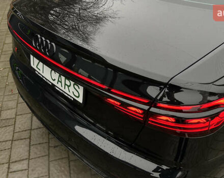 Черный Ауди С8, объемом двигателя 4 л и пробегом 46 тыс. км за 93000 $, фото 8 на Automoto.ua