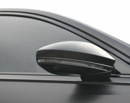 Черный Ауди С8, объемом двигателя 4 л и пробегом 16 тыс. км за 142500 $, фото 66 на Automoto.ua