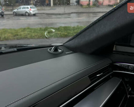 Черный Ауди С8, объемом двигателя 4 л и пробегом 46 тыс. км за 93000 $, фото 26 на Automoto.ua