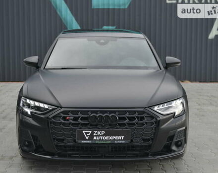 Черный Ауди С8, объемом двигателя 4 л и пробегом 16 тыс. км за 142500 $, фото 1 на Automoto.ua