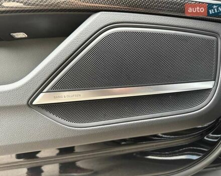 Чорний Ауді S8, об'ємом двигуна 4 л та пробігом 2 тис. км за 158000 $, фото 15 на Automoto.ua