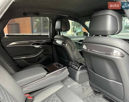 Чорний Ауді S8, об'ємом двигуна 4 л та пробігом 2 тис. км за 158000 $, фото 24 на Automoto.ua