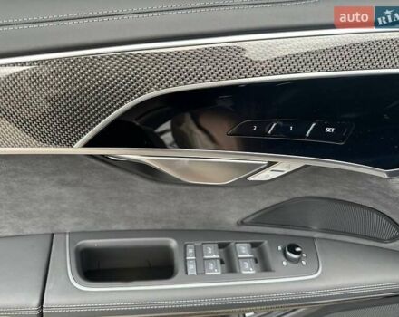 Чорний Ауді S8, об'ємом двигуна 4 л та пробігом 2 тис. км за 158000 $, фото 14 на Automoto.ua